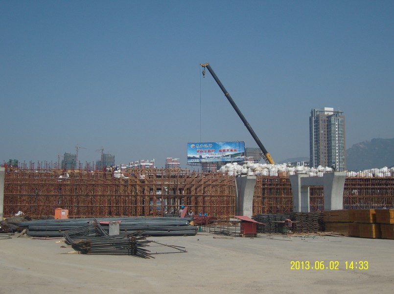 北疏港高速公路墟溝互通立交進(jìn)入上部結(jié)構(gòu)施工階段